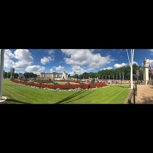 Meet your Posher, Joy